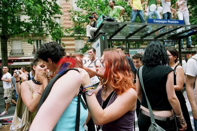 所有女子都有生育权_法国医学助孕普及到同性恋(图1) 所有女子都有生育权_法国医学助孕普及到同性恋(图1)