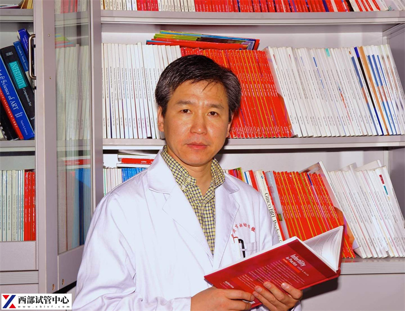 黄国宁:助力生命启航 (图1) 黄国宁:助力生命启航 (图1)